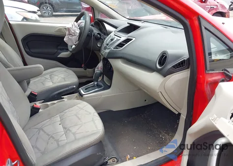 2013 Ford Fiesta Se z USA, uszkodzony, nr VIN 3FADP4BJ2DM162652